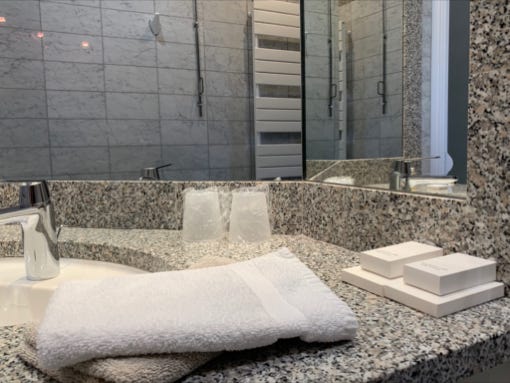 Chambre Granny (Double-Cottage-Douche-Vue sur la campagne)