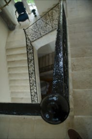 L'escalier d'honneur en vue plongeante